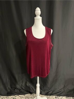 Mirasol Sleeveless Scoop Neck Tank Top - Burgundy Wine
